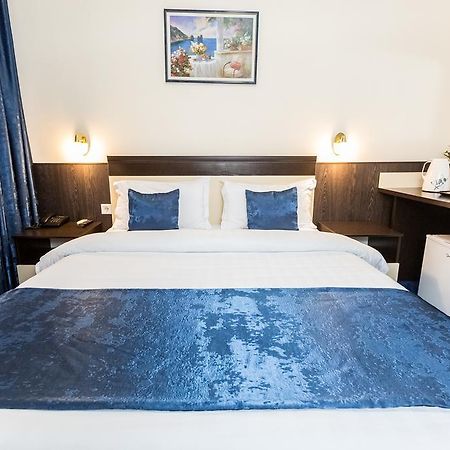 Salem Hotel On Abaya อัลมาตี ภายนอก รูปภาพ